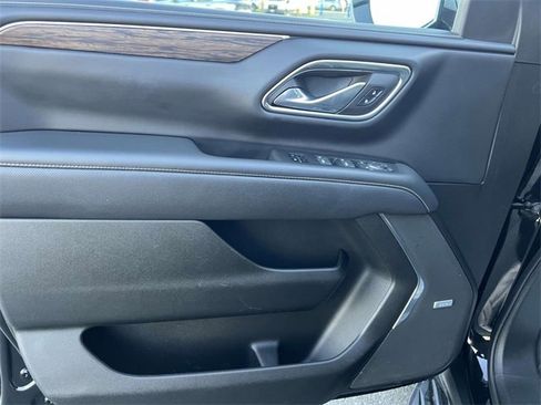 Certified 2023 Chevrolet Suburban Premier image 19