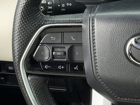 Used 2024 Toyota Sequoia Capstone AWD/4WD image 14