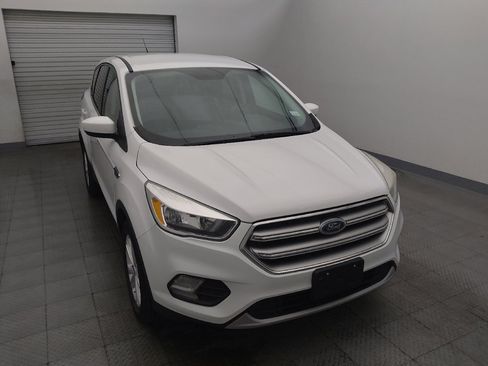 Used 2017 Ford Escape SE FWD image 14
