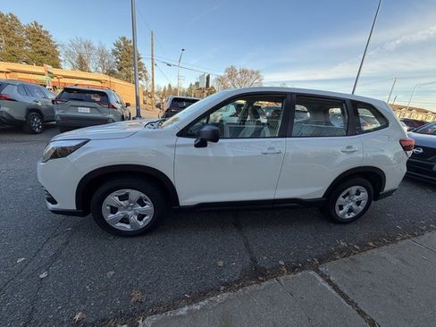 Used 2024 Subaru Forester image 4