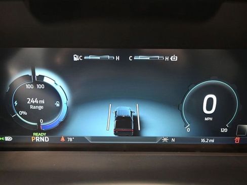 New 2023 Ford F150 Lightning Platinum image 10