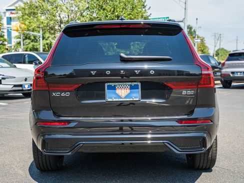 New 2027 Volvo XC60 B5 Plus AWD/4WD image 6