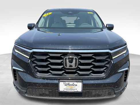 Used 2024 Honda Pilot LX image 10
