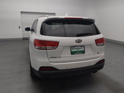 Used 2018 Kia Sorento AWD image 6