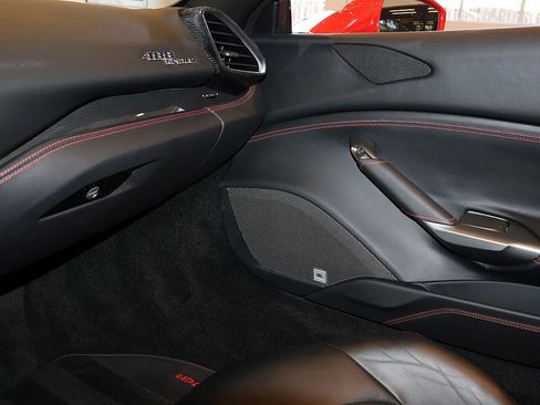 Certified 2017 Ferrari 488 Spider RWD image 91