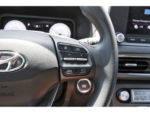Certified 2023 Hyundai Kona SE w/ Cargo Package FWD image 19