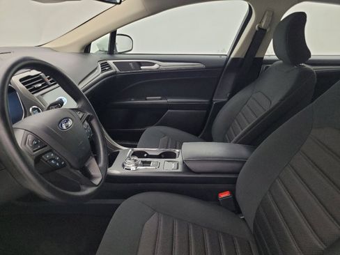 Used 2019 Ford Fusion SE image 17