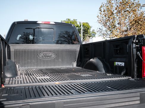 Used 2021 Ford F150 XLT w/ Equipment Group 302A High image 30