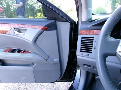 Used 2006 Toyota Avalon XLS FWD image 15