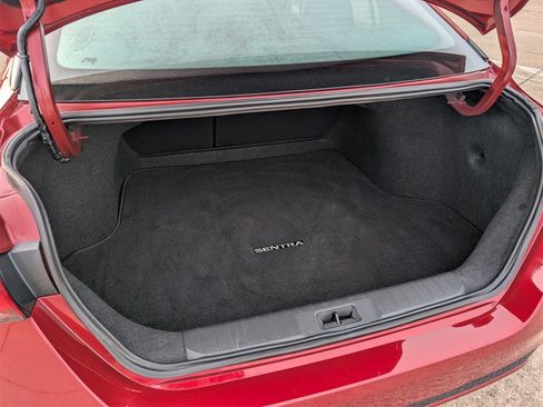 Certified 2025 Nissan Sentra SV image 27