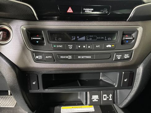 Used 2023 Honda Ridgeline RTL-E image 18