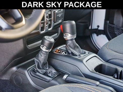 New 2025 Jeep Gladiator Sport image 21