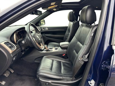 Used 2017 Jeep Grand Cherokee Limited image 9