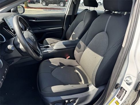 Used 2023 Toyota Camry LE image 21