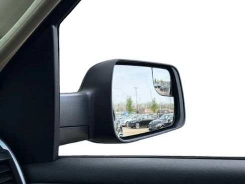 Used 2019 RAM 1500 Big Horn AWD/4WD image 32