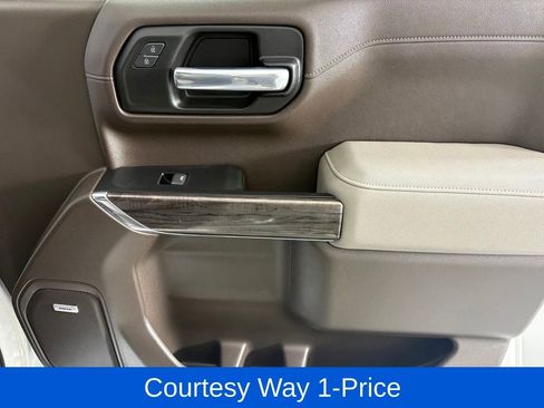 Used 2022 Chevrolet Silverado 1500 LTZ w/ Technology Package AWD/4WD image 13