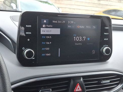 Certified 2023 Hyundai Santa Fe SE image 16