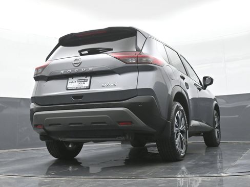 Used 2023 Nissan Rogue SV AWD/4WD image 39