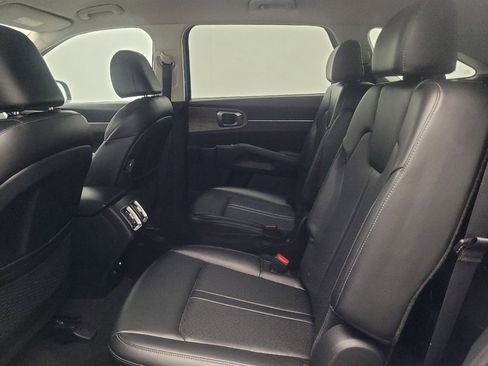 Used 2023 Kia Sorento EX FWD image 18