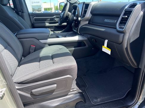 New 2026 RAM 1500 Big Horn AWD/4WD image 14