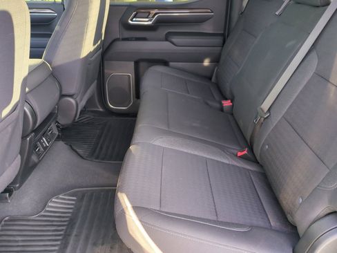 Used 2022 Chevrolet Silverado 1500 LT image 17