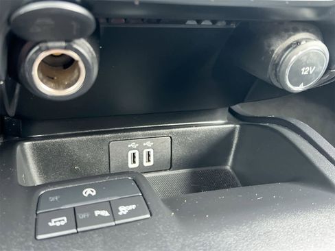 Used 2021 Ford Ranger Lariat w/ Equipment Group 501A High image 32