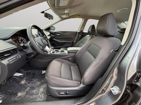 Used 2020 Nissan Altima 2.5 S image 2