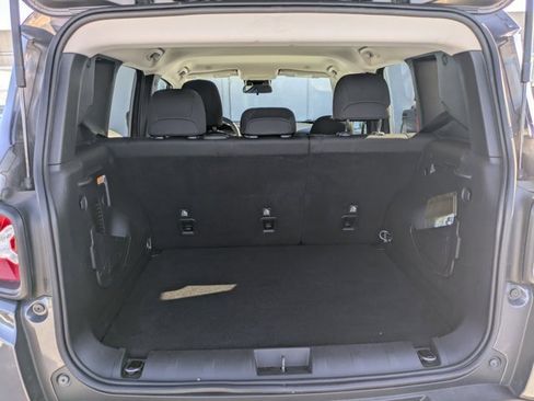 Used 2020 Jeep Renegade Trailhawk image 11