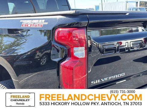 Used 2021 Chevrolet Silverado 1500 LT Trail Boss w/ Bed Protection Package AWD/4WD image 12