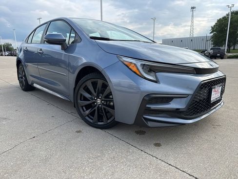 Certified 2023 Toyota Corolla SE w/ SE Premium Package FWD image 2