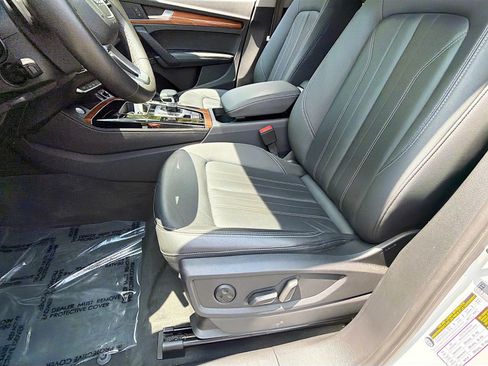 Used 2023 Audi Q5 2.0T Premium Plus w/ Premium Plus Package AWD/4WD image 23