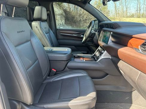 Used 2021 GMC Yukon Denali w/ Denali Ultimate Package image 14