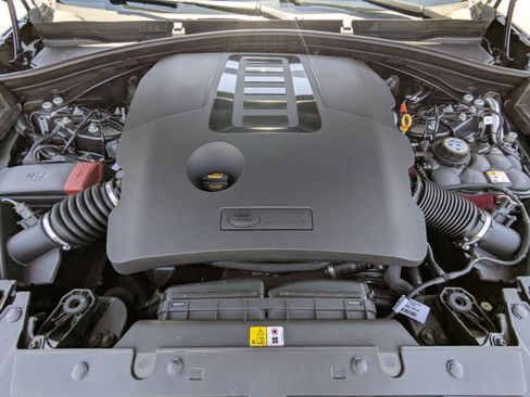 New 2026 Land Rover Range Rover Velar Dynamic SE image 18