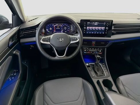 Certified 2025 Volkswagen Jetta SEL FWD image 24