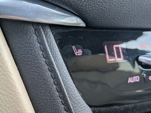 Used 2017 Cadillac XT5 Luxury w/ Driver Awareness Package FWD image 26