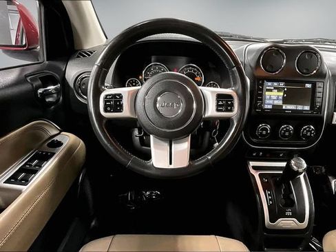 Used 2014 Jeep Compass Limited w/ Sun/Sound Group FWD image 10
