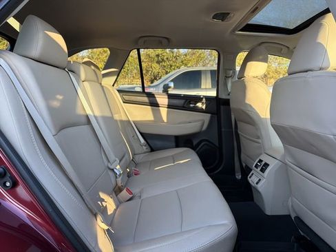 Used 2019 Subaru Outback 2.5i Limited image 17