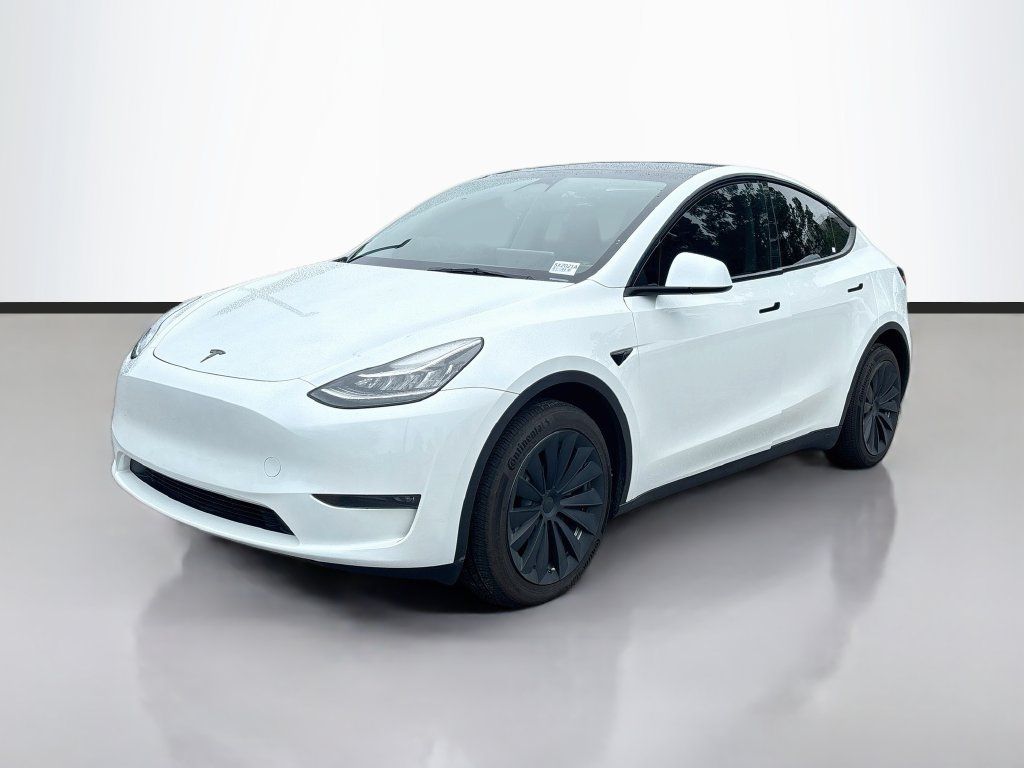 Used 2023 Tesla Model Y Long Range AWD/4WD image 7