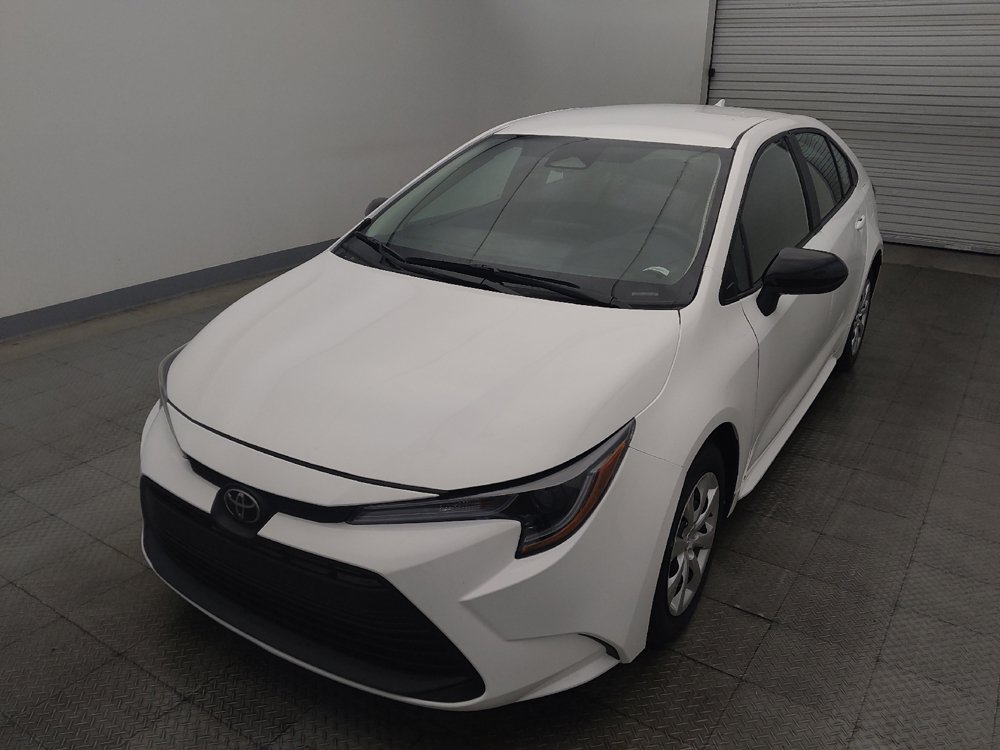 Used 2025 Toyota Corolla LE FWD image 15
