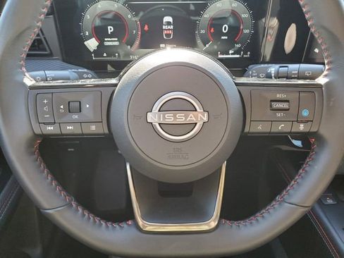 Certified 2025 Nissan Kicks SR image 16