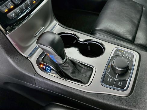 Used 2019 Jeep Grand Cherokee High Altitude AWD/4WD image 25