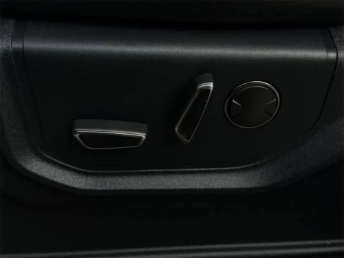 Used 2019 Ford F150 Raptor w/ Equipment Group 802A Luxury image 24