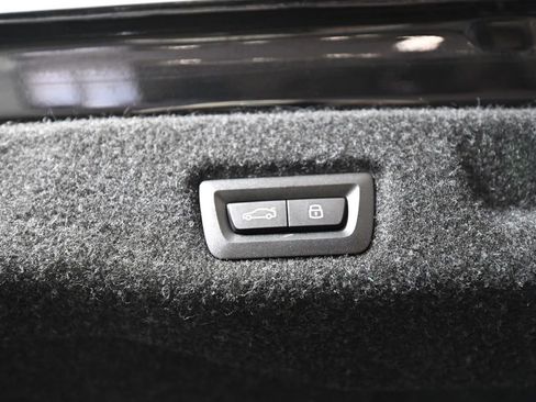 Certified 2025 BMW 530i xDrive w/ Premium Package image 12