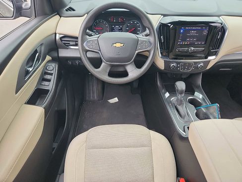 Used 2023 Chevrolet Traverse LS FWD image 11