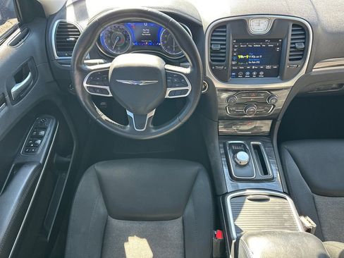 Used 2020 Chrysler 300 Touring w/ Sport Appearance Package image 23