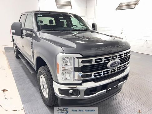 New 2026 Ford F250 XLT AWD/4WD image 3