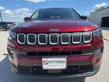 Used 2022 Jeep Compass Latitude image 3