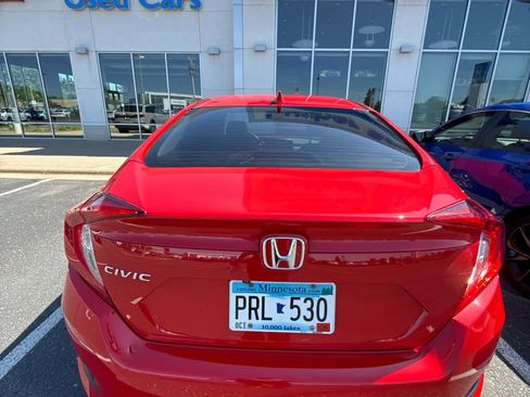 Used 2018 Honda Civic EX image 3