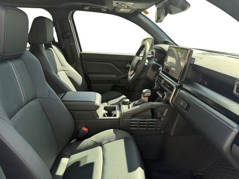 New 2026 Toyota 4Runner Limited w/ Tow Technology Package AWD/4WD image 17