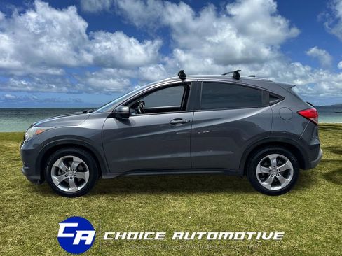 Used 2017 Honda HR-V EX-L image 3